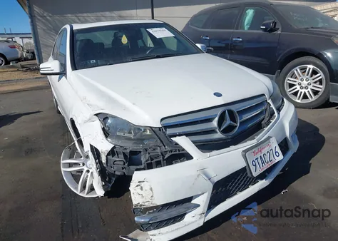 2013 Mercedes-Benz C 250 Sport from USA, damaged, VIN WDDGF4HB5DR276658